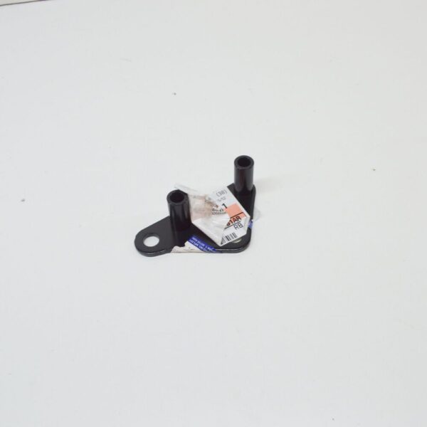 NEW FORD TRANSIT CONNECT MK1 INJECTION PUMP HOLDER 1352727 ORIGINAL - Image 3