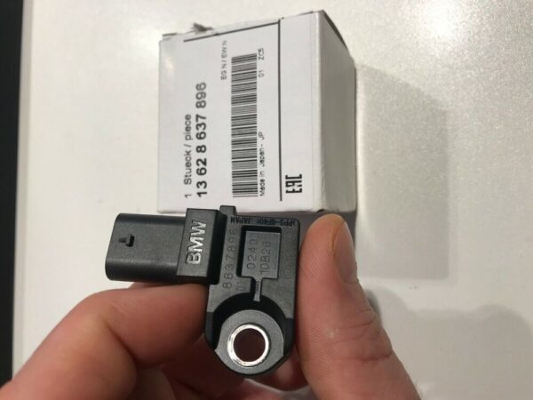 BMW G20 G32 F20 F21 F22 F44 F45 Collar Supply Pressure Sensor - Image 4