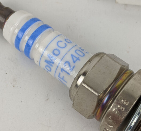 NEW FORD TRANSIT MK3 SPARK PLUG 95WF-12405-DA 1468761 ORIGINAL - Image 3