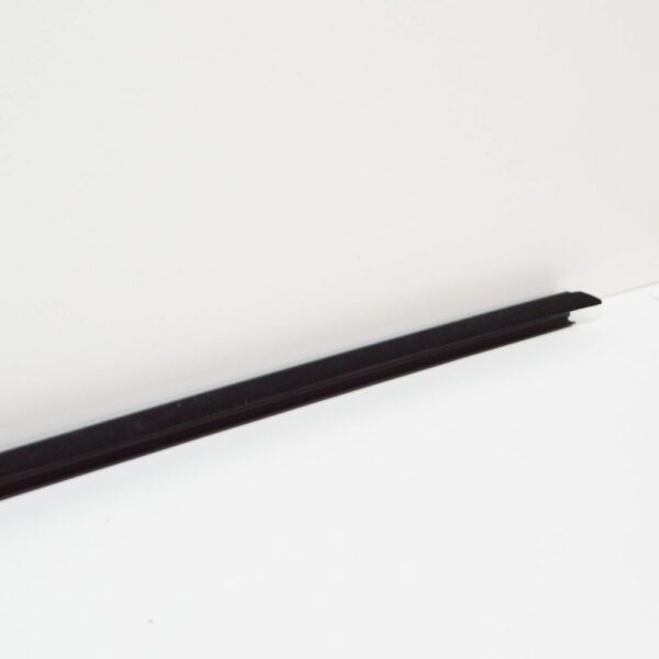 Ford Focus MK2 Door Window Gasket Strips Front Right 1523453