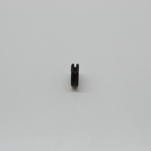 BMW X5 F15 Windshield Molding Grommet 16112328784 2328784 NEW ORIGINAL - Image 4