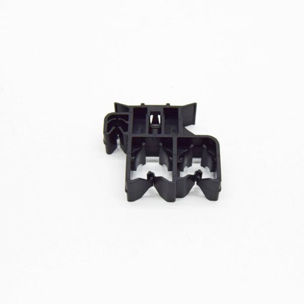 BMW 3 G20 mounting clip for fuel line 1 piece 16137385411 NEW - Image 4