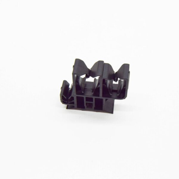 BMW 3 G20 mounting clip for fuel line 1 piece 16137385411 NEW - Image 5