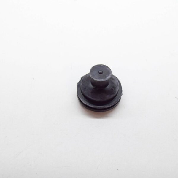 NISSAN QASHQAI J11 MK2 Engine Cover Grommet 1655700Q0A NEW GENUINE - Image 4