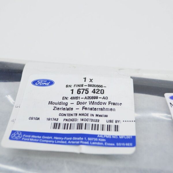 FORD FOCUS MK2 Front Left Door Window B Pillar Moulding 1675420  NEW GENUINE - Image 6