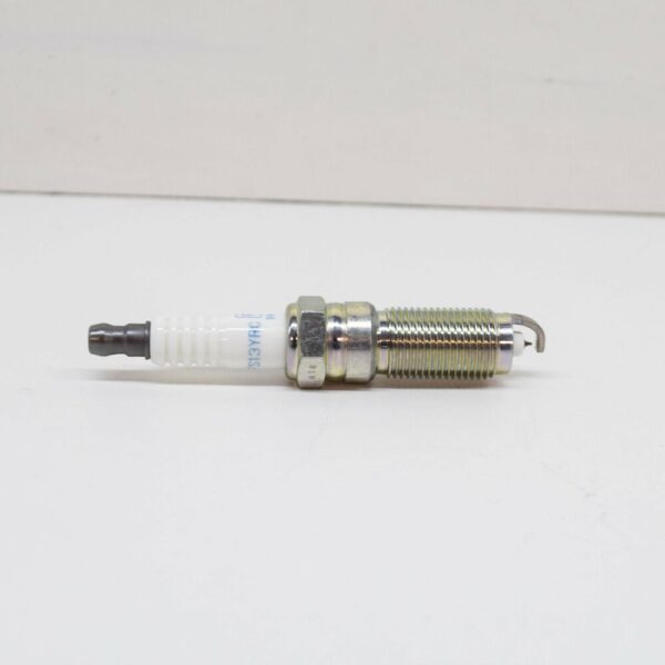 NEW GENUINE OEM 1685720 NEW FORD KUGA C520 MK2 SPARK PLUG BM5G-12405-CA 1685720 ORIGINAL