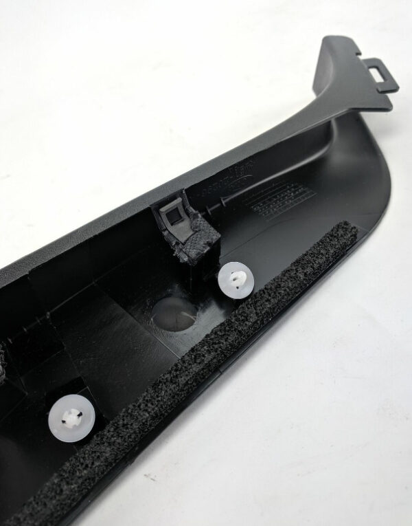 NEW FORD GRAND C-MAX MK2 FRONT RIGHT DOOR WINDOW FRAME TRIM 1705154 GENUINE - Image 3