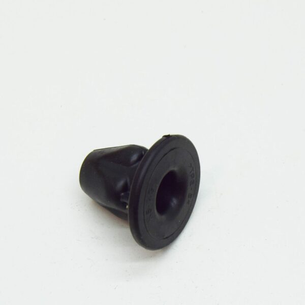 BMW 3 G20 compensation tank grommet 17138642788, original part - Image 5