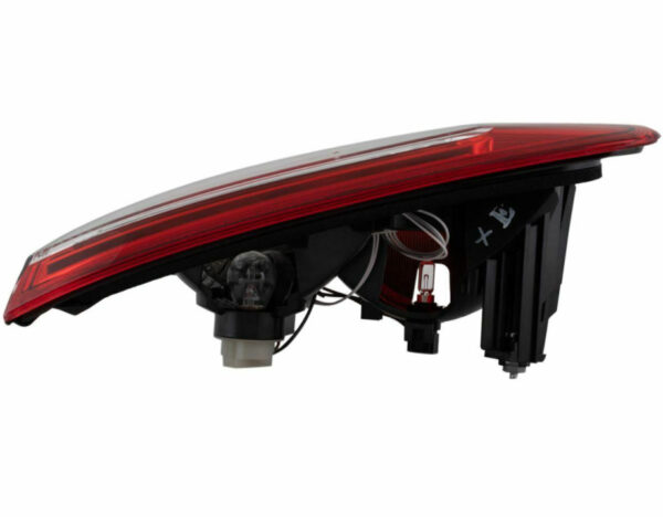 NEW GENUINE OEM 1744243 NEW FORD MONDEO MK4 REAR RIGHT INNER TAILLIGHT BS71-13A602-AE 1744243 ORIGINAL