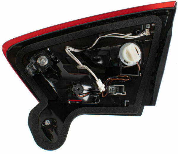NEW FORD MONDEO MK4 REAR LEFT INNER TAILLIGHT BS71-13A603-AE 1744244 ORIGINAL - Image 3
