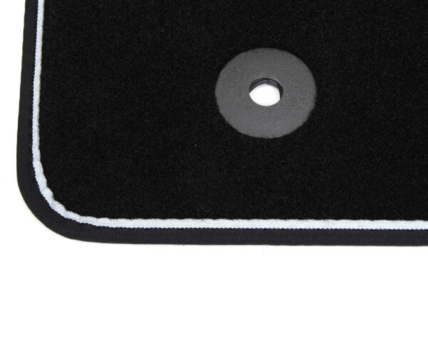 NEW FORD KUGA C394 MK1 FLOOR MAT SET LHD 1763526 8V4J-130A88-FC3YYW ORIGINAL - Image 3