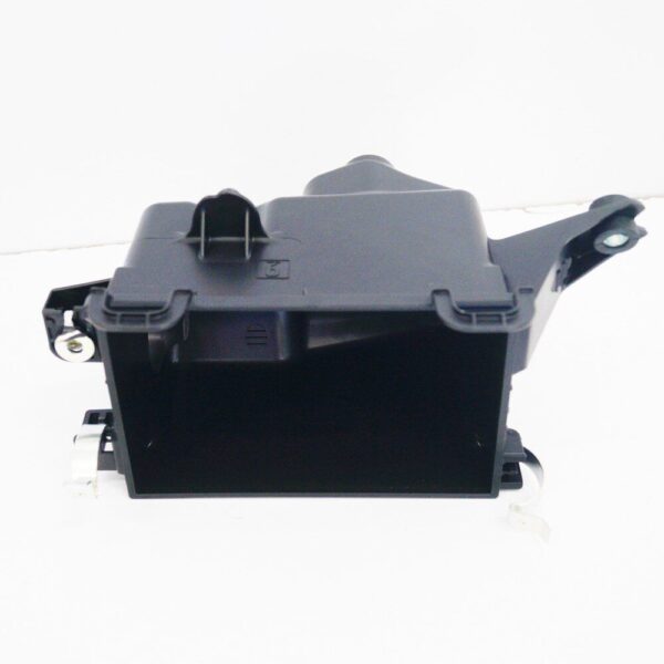 Toyota Yaris XP150 Air Filter Box 177010M060 NEW Original - Image 3
