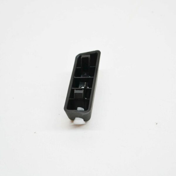 NEW FORD MONDEO MK5 CARGO COMPARTMENT TRIM RIGHT CLIP 1886125 ORIGINAL - Image 3