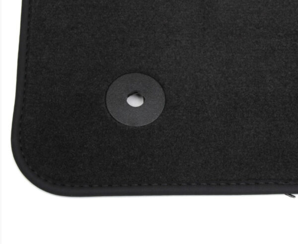 NEW FORD TOURNEO CONNECT MK2 FRONT FLOOR MAT SET LHD 1930270 ORIGINAL - Image 3
