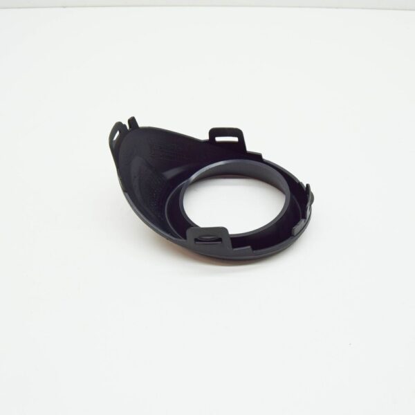 FORD KA+ MK3 RIGHT FOG LIGHT TRIM 1943052 E4B5-15A298-DB NEW - Image 6