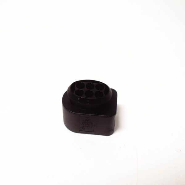 AUDI A1 MK1, 8XK Flat Contact Housing 6 Pin 1J0973733 NEW - Image 3