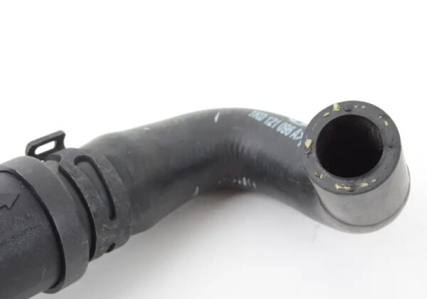 NEW AUDI A3 8P ENGINE COOLANT HOSE 1K0121096A - Image 4