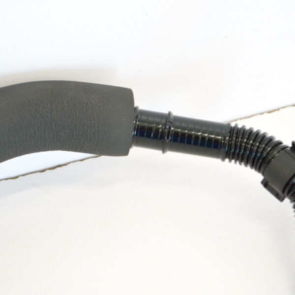NEW VOLKSWAGEN JETTA MK5 EMISSION CONNECTION HOSE 1K0131128D 2.0 PETROL ORIGINAL - Image 4