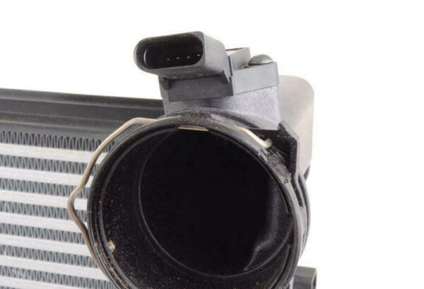 NEW AUDI A3 8P INTERCOOLER 1K0145803Q GENUNE ORIGINAL - Image 3