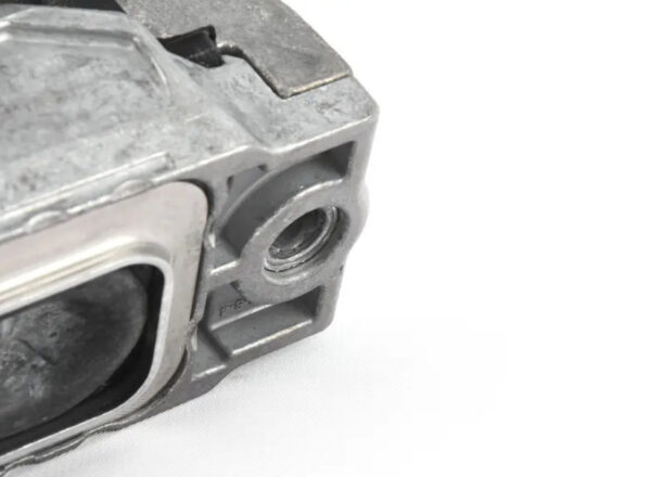 NEW VOLKSWAGEN CC RIGHT SIDE ENGINE MOUNT 1K0199262CL ORIGINAL - Image 3