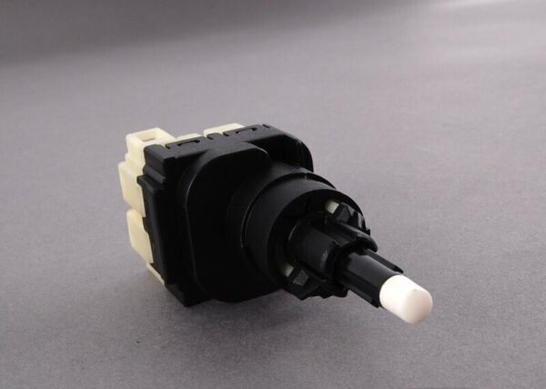 Audi A4 8e B6 B7 Original 1K2945511RDW Brake Light Switch