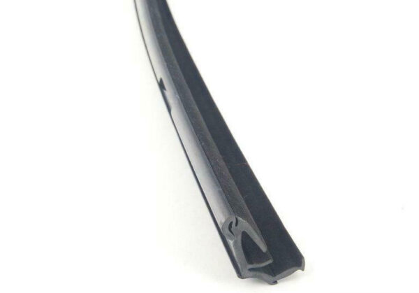 NEW VW JETTA A5 FRONT LEFT DOOR WINDOW CHANNEL GUIDE 1K5837431E5AP ORIGINAL - Image 3