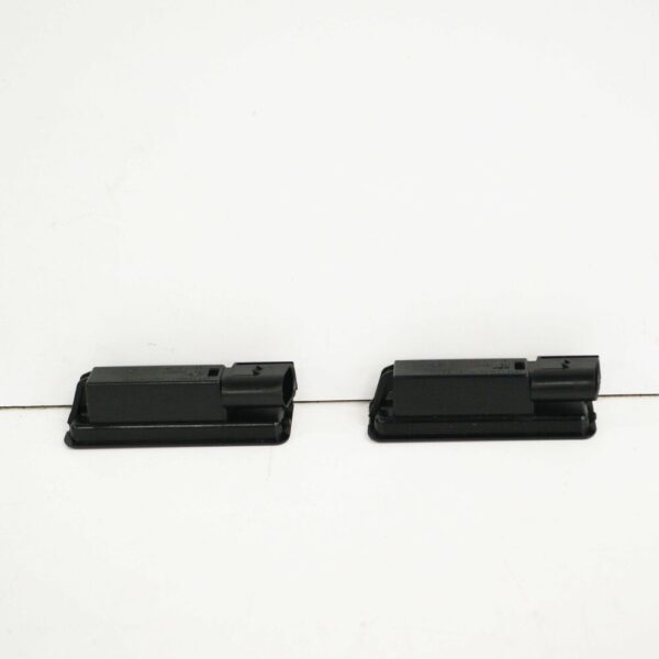 NEW EOS REAR LICENSE PLATE LIGHT SET 1K8943021D GENUINE - Image 5