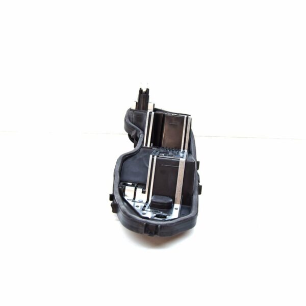 NEW VOLKSWAGEN SCIROCCO REAR RIGHT HEADLIGHT BULB CARRIER 1K8945258C