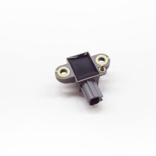 VW GOLF VI Variant AJ5 MK6 Rear Right Impact Sensor 1KM955557 NEW - Image 3