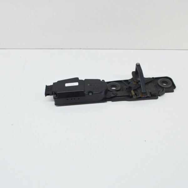 NEW GENUINE OEM 1Q0827383B