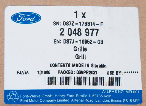 NEW FORD MONDEO MK5 FRONT BUMPER RIGHT GRILLE 2048977 DS7J-19952-CB ORIGINAL - Image 3