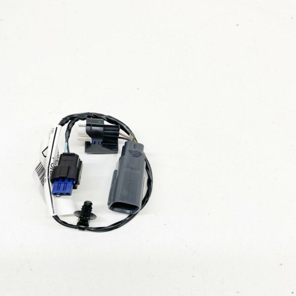 NEW FORD ECOSPORT MK2 FRONT FOG LAMP SOCKET AND WIRE ASSY 2211674 ORIGINAL - Image 3