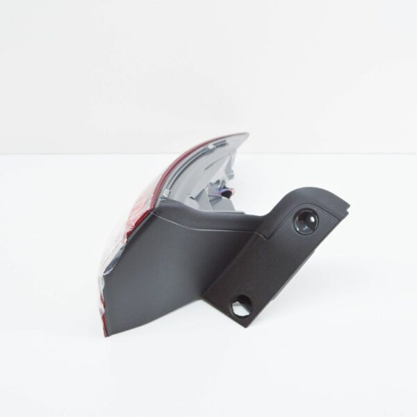 NEW FORD MONDEO ESTATE MK5 REAR LEFT OUTER TAILLIGHT 2291532 ORIGINAL - Image 3