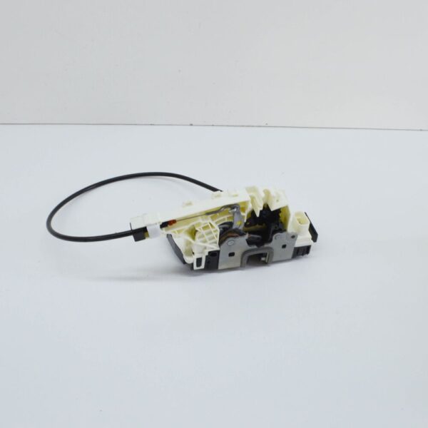 NEW VOLKSWAGEN CRAFTER 2E REAR DOOR LID LOCK 2E1827506H ORIGINAL - Image 4