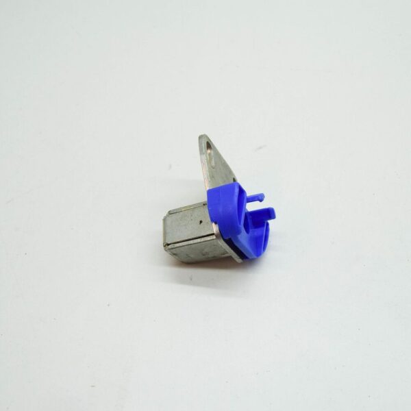 VW Crafter 2F MK1 mounting block for rear wing door 2E1829635, original part - Image 3