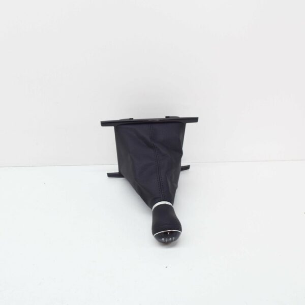 NEW VOLKSWAGEN AMAROK GEAR SHIFT KNOB WITH BOOT 2H0711113NDMQ - Image 4