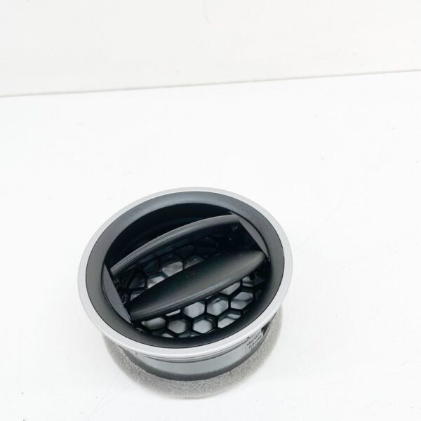VW Amarok 2H Dashboard Air Vent 2H0819703HL88 New Genuine - Image 3