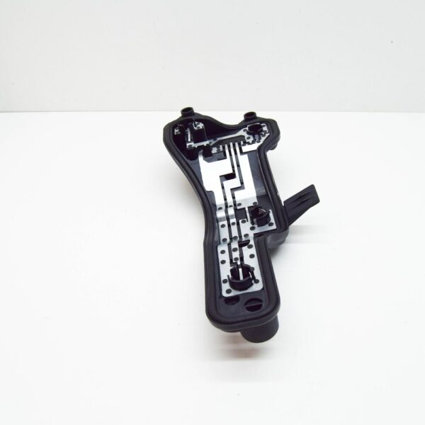 VW Amarok 2H lamp holder rear left 2H1945257 New - Image 4