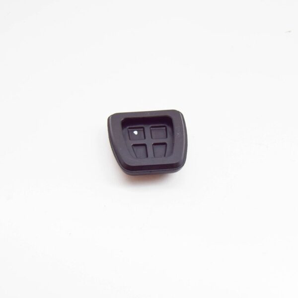 TOYOTA HILUX MK8 Clutch Pedal Pad 3132102020 NEW GENUINE - Image 5