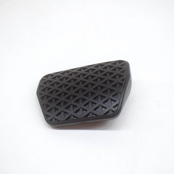 BMW 1 E87 automatic transmission brake pedal rubber pad 35211160421 NEW ORIGINAL - Image 4