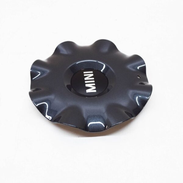 Mini Countryman R60 wheel hub cap 1pc 36109813648 9813648 NEW GENUINE