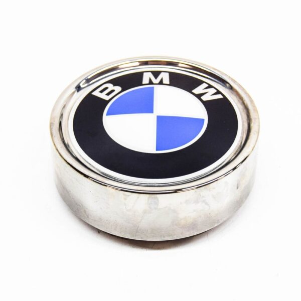 BMW 5 E12 E28 E34 wheel center cap 36131117649 new OEM