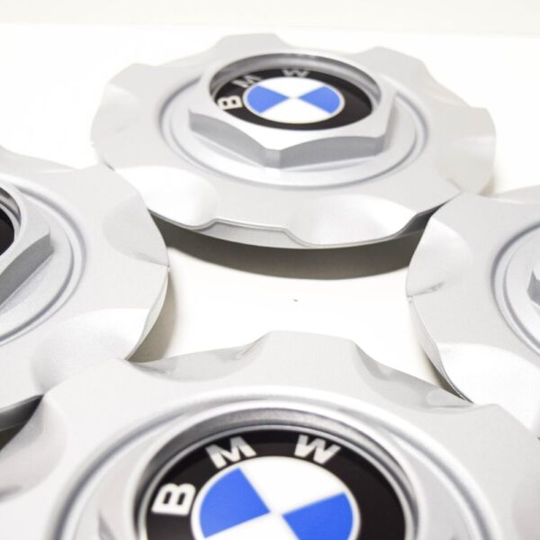 BMW 5 E39 Wheel Hub Center Caps Set 4X 36131182309 NEW ORIGINAL - Image 4