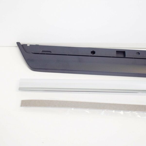 NEW OEM VW PASSAT B7 REAR RIGHT DOOR LOWER MOLDING 3AA854950AGRU GENUINE - Image 3