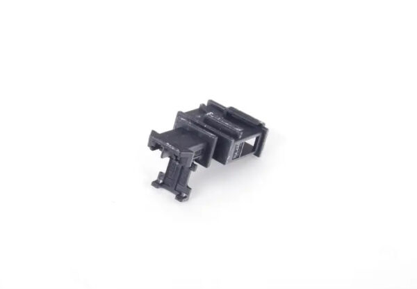 ŠKODA SUPERB MK3 seat heater flat connector housing front 3B0972712 NEW original - Image 3