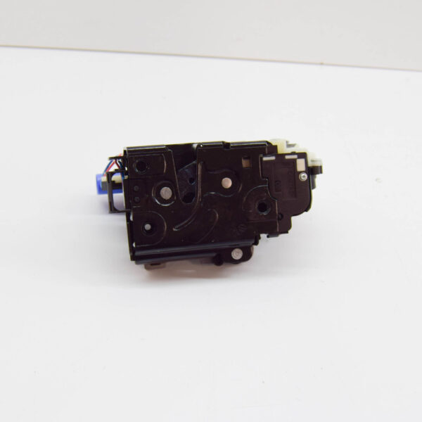 VW POLO 9N Front Right Door Lock 3B2837016AA NEW - Image 3