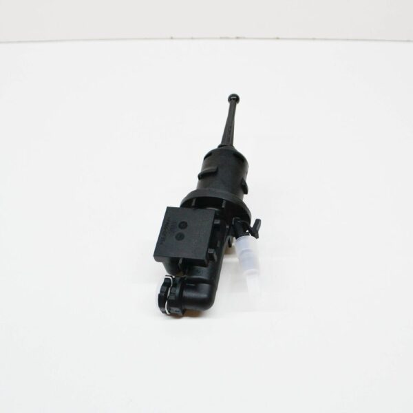 NEW VW PASSAT B6 3C2 CLUTCH MASTER CYLINDER 3C0721388P