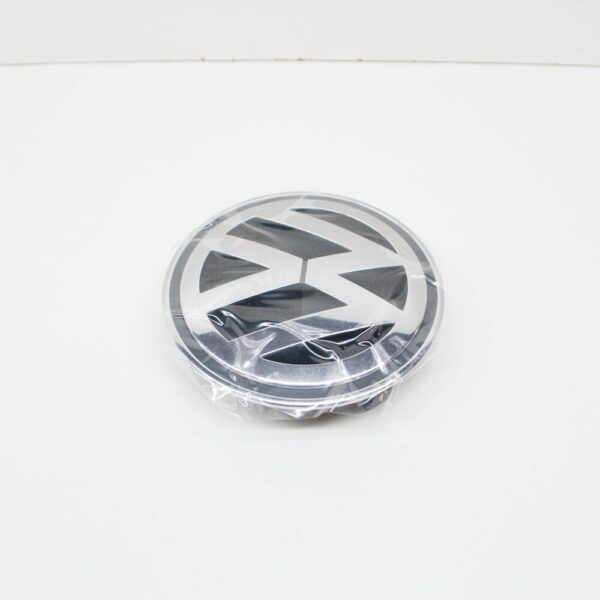 New Volkswagen JETTA A5 Front Emblem Badge 3C0853600AMQH - Image 4