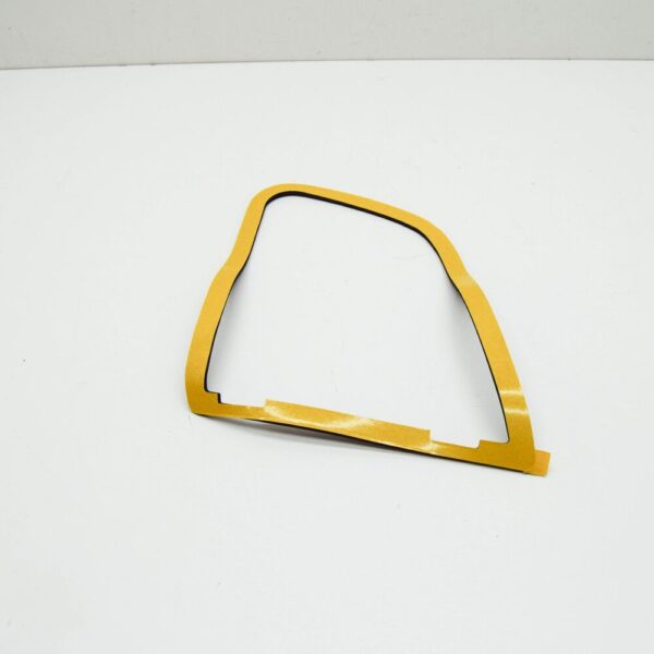 VW Passat Variant B6 Rear Right Inner Tail Light Seal 3C9945192 New Genuine - Image 4