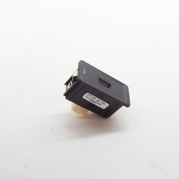VW TRANSPORTER VI T6 USB Connector 3G0035222 NEW GENUINE - Image 4